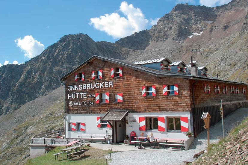 Innsbrucker Hütte image 1